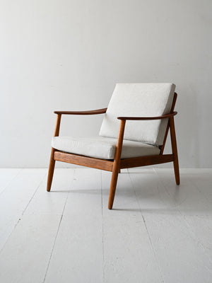 Poltrona svedese in teak di Folke Ohlsson per DUX