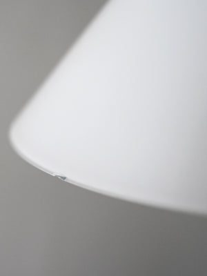Lampada a sospensione scandinava anni ’50 in vetro e ottone 4