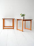Coppia tavolini scandinavi vintage in teak e faggio