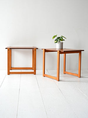 Coppia tavolini scandinavi vintage in teak e faggio