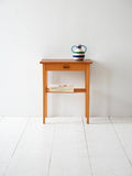 Comodino scandinavo vintage in rovere chiaro