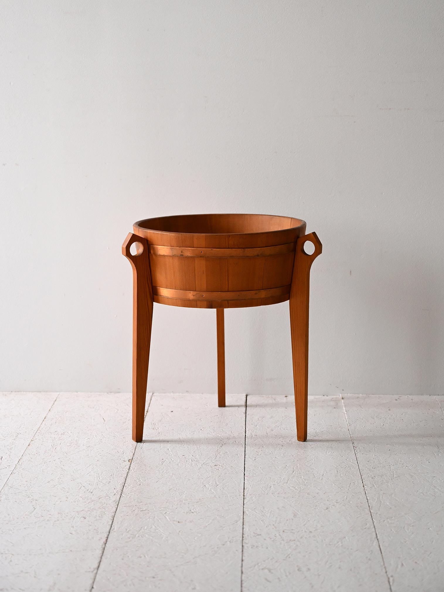 Portafiori scandinavo vintage in teak anni ’60 1