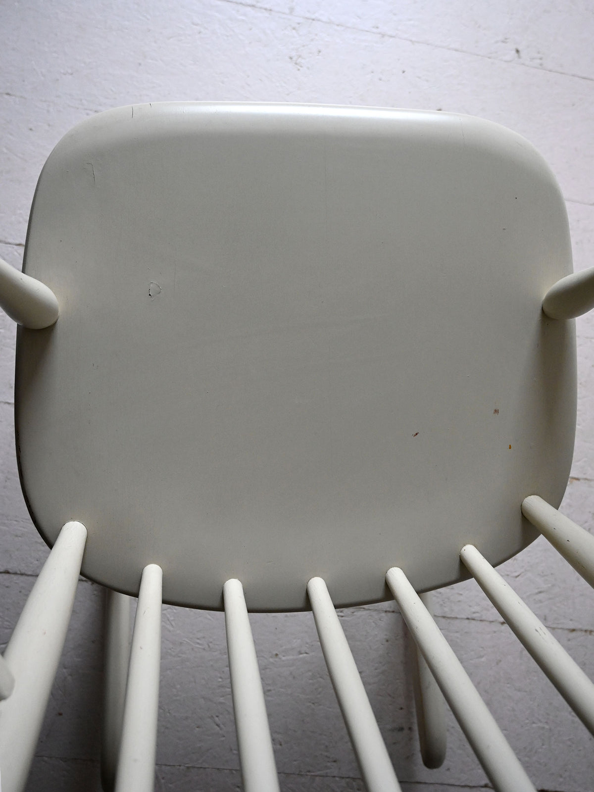 Sedia a dondolo scandinava Mid-Century 11