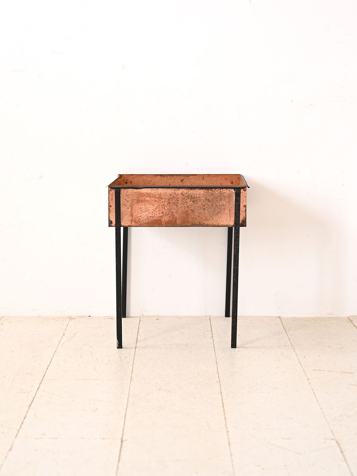 Fioriera vintage in metallo 1