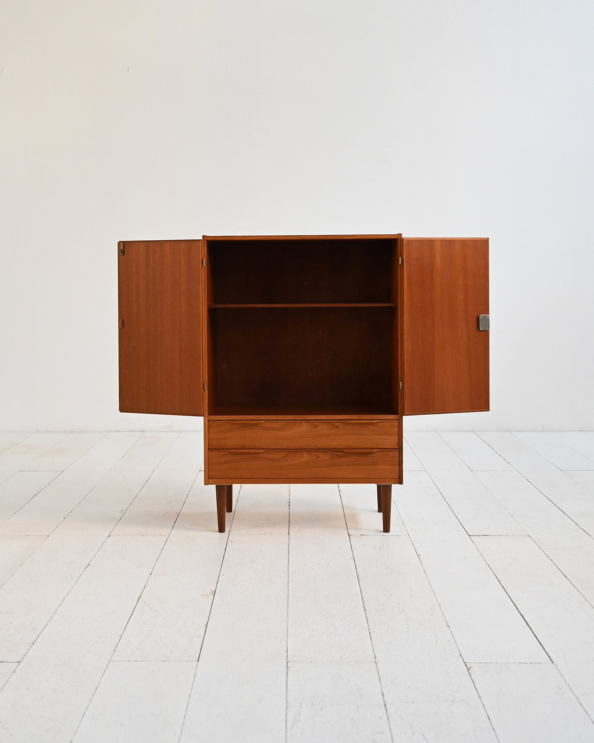 Cabinet scandinavo in teak con cassetti, anni ’50/’60 1