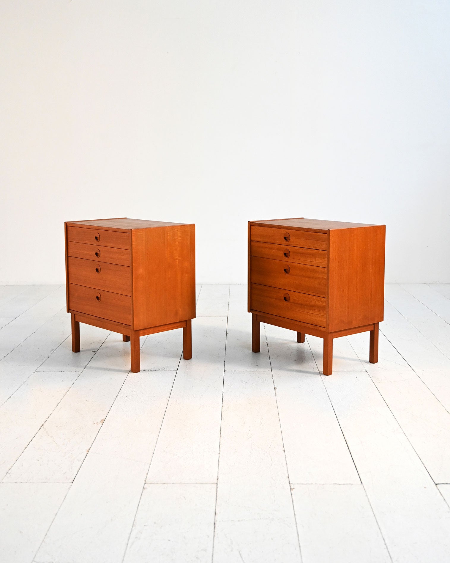 Comodini in teak Scandinavia anni ’60 2
