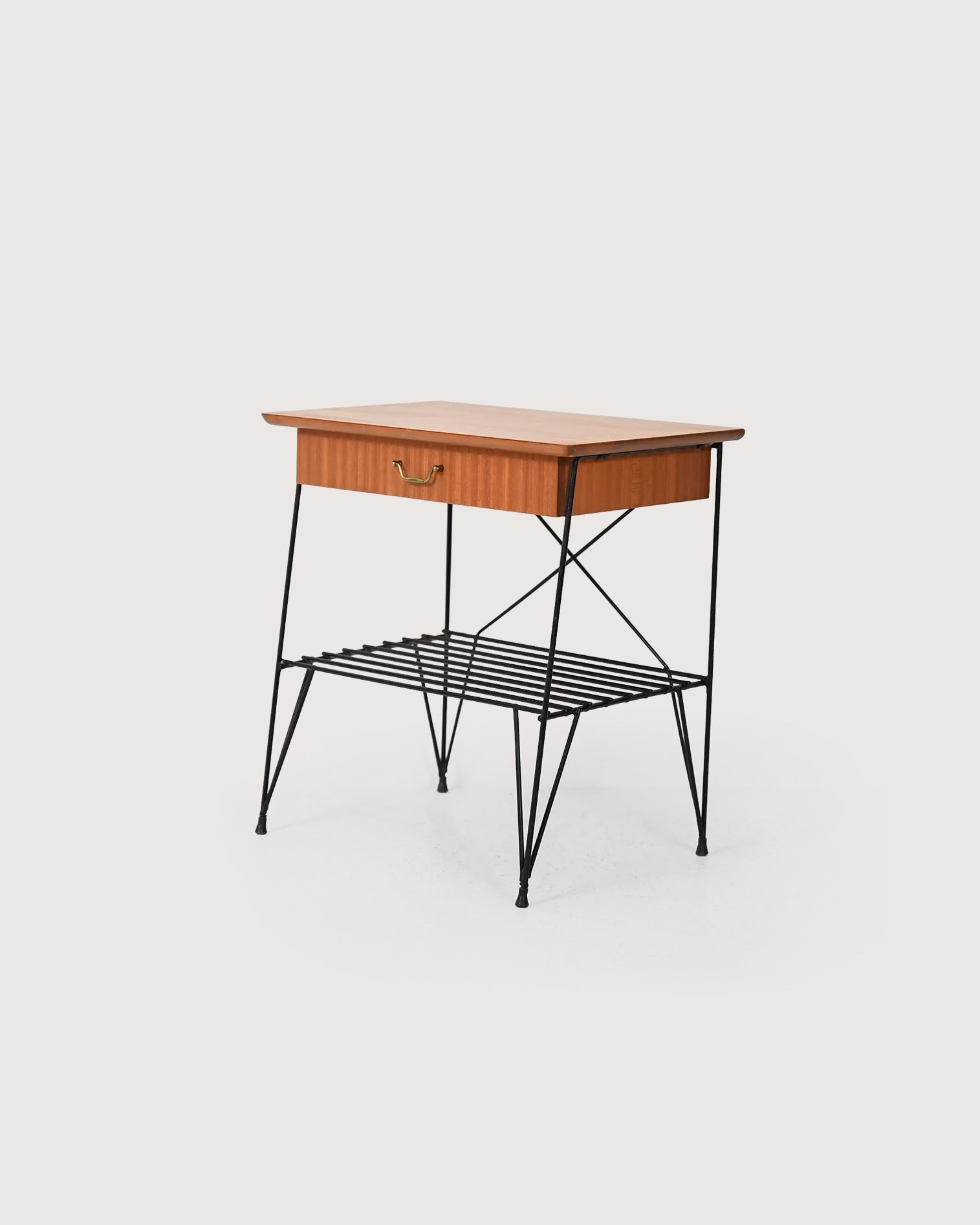 Comodino scandinavo in mogano e ferro modello “Rolf”