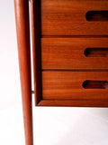 Scrivania scandinava vintage con blocco di cassetti e vano libreria 6