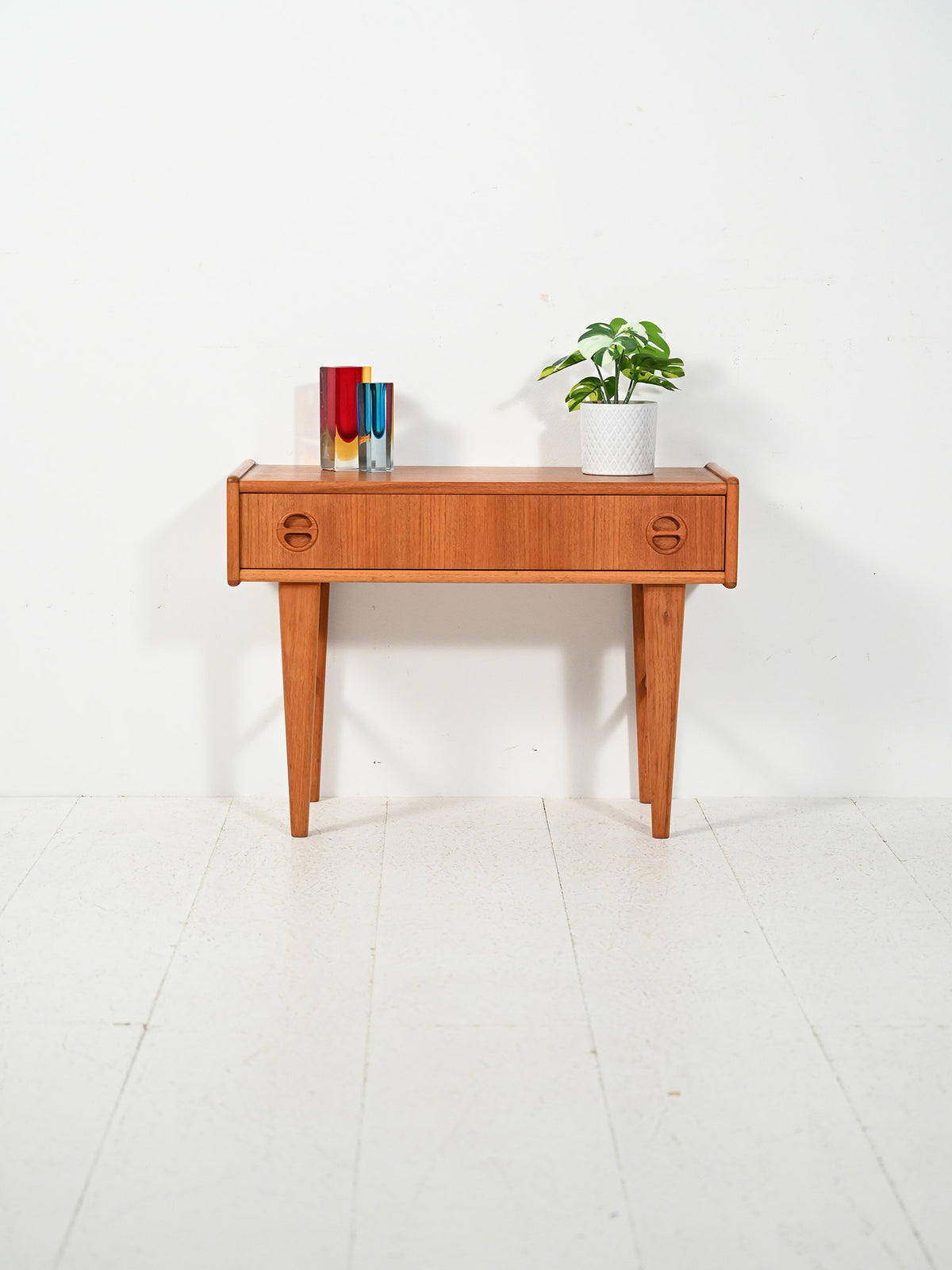 Comodino scandinavo anni ’50
