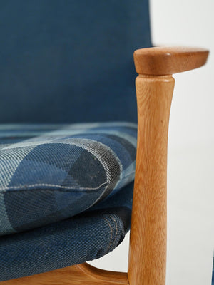 Poltrona scandinava in rovere e lana blu 7