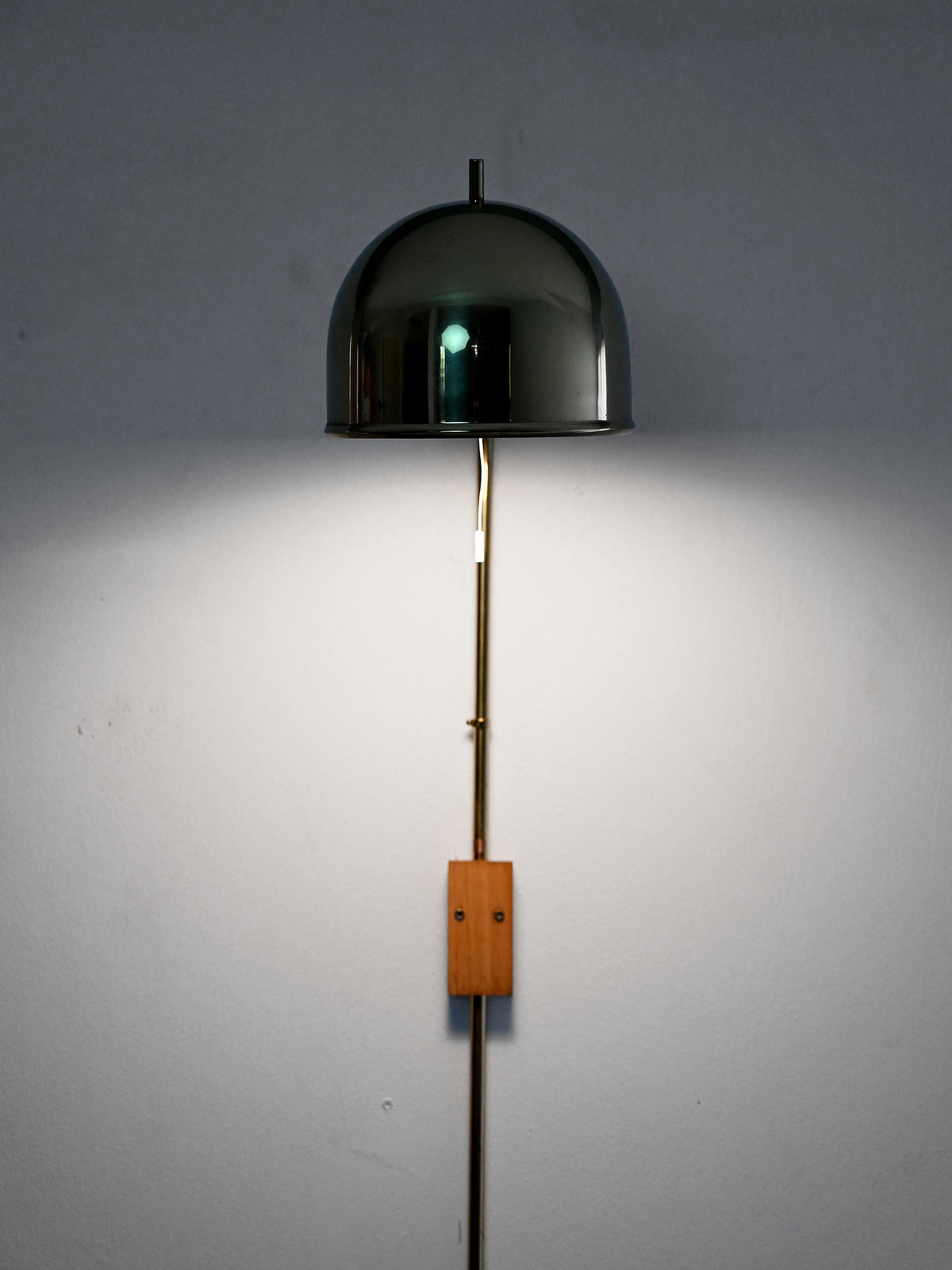 Lampada da parete V-75 di Eje Ahlgren 1