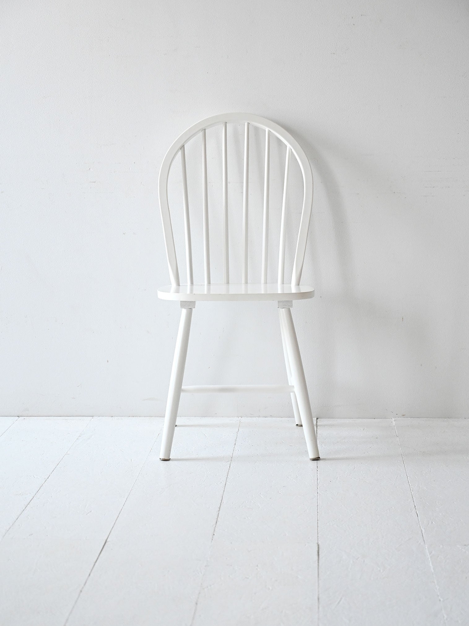 Set di 4 sedie scandinave bianche 2