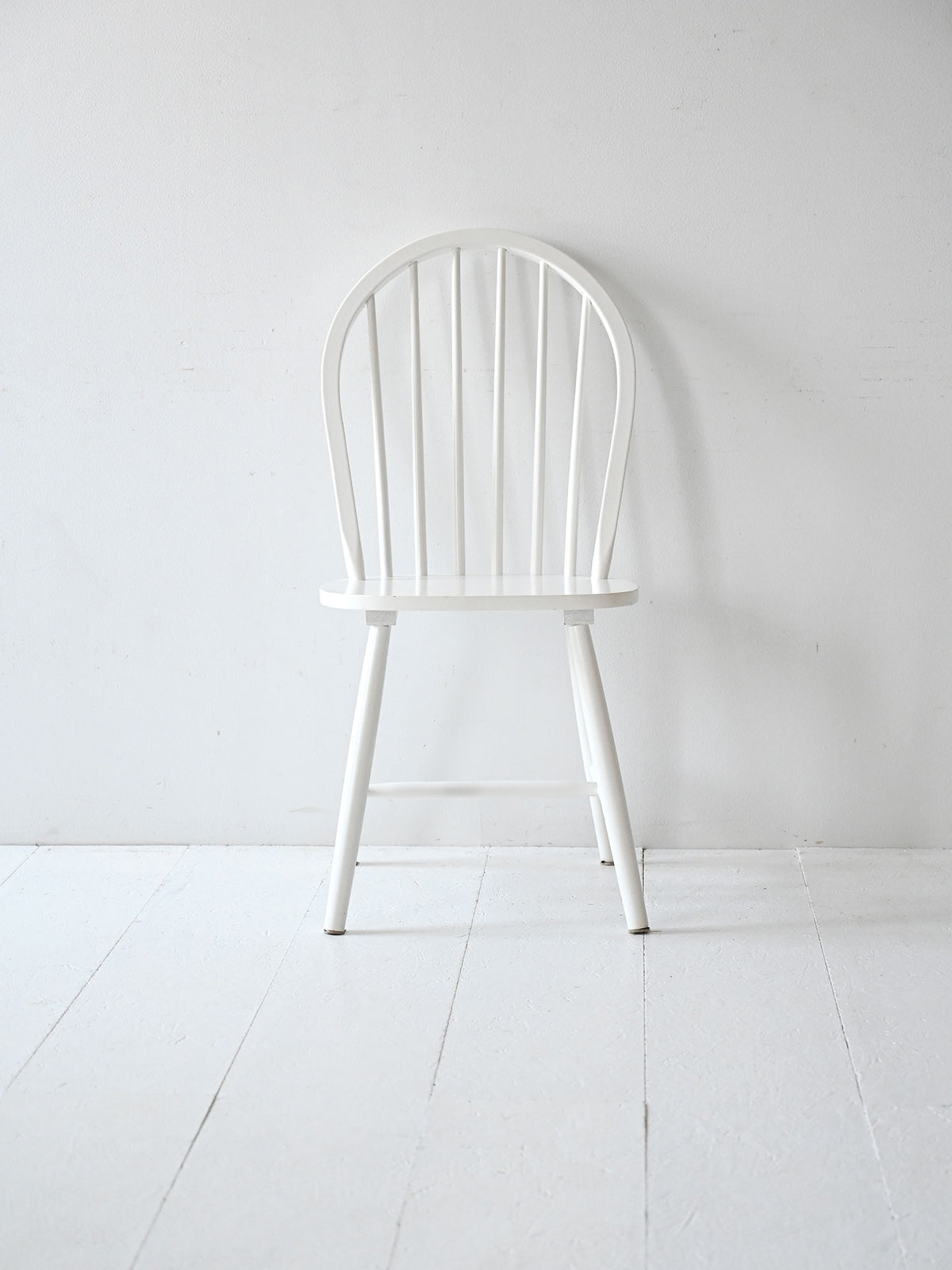 Set di 4 sedie scandinave bianche 2