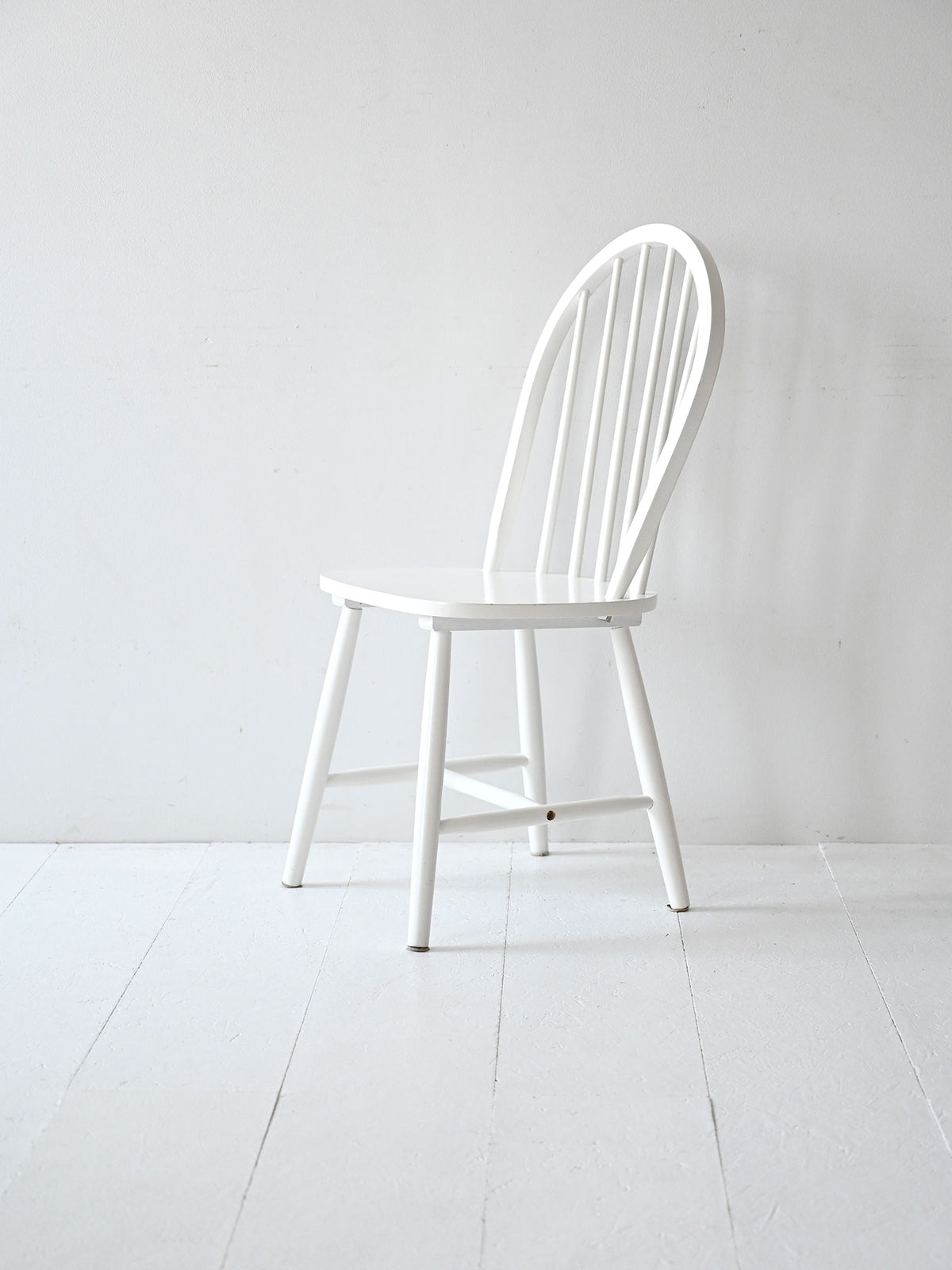 Set di 4 sedie scandinave bianche 3