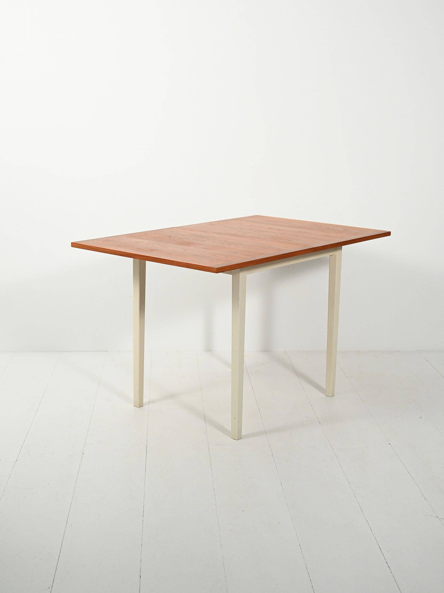 Tavolo pieghevole scandinavo anni 50 2