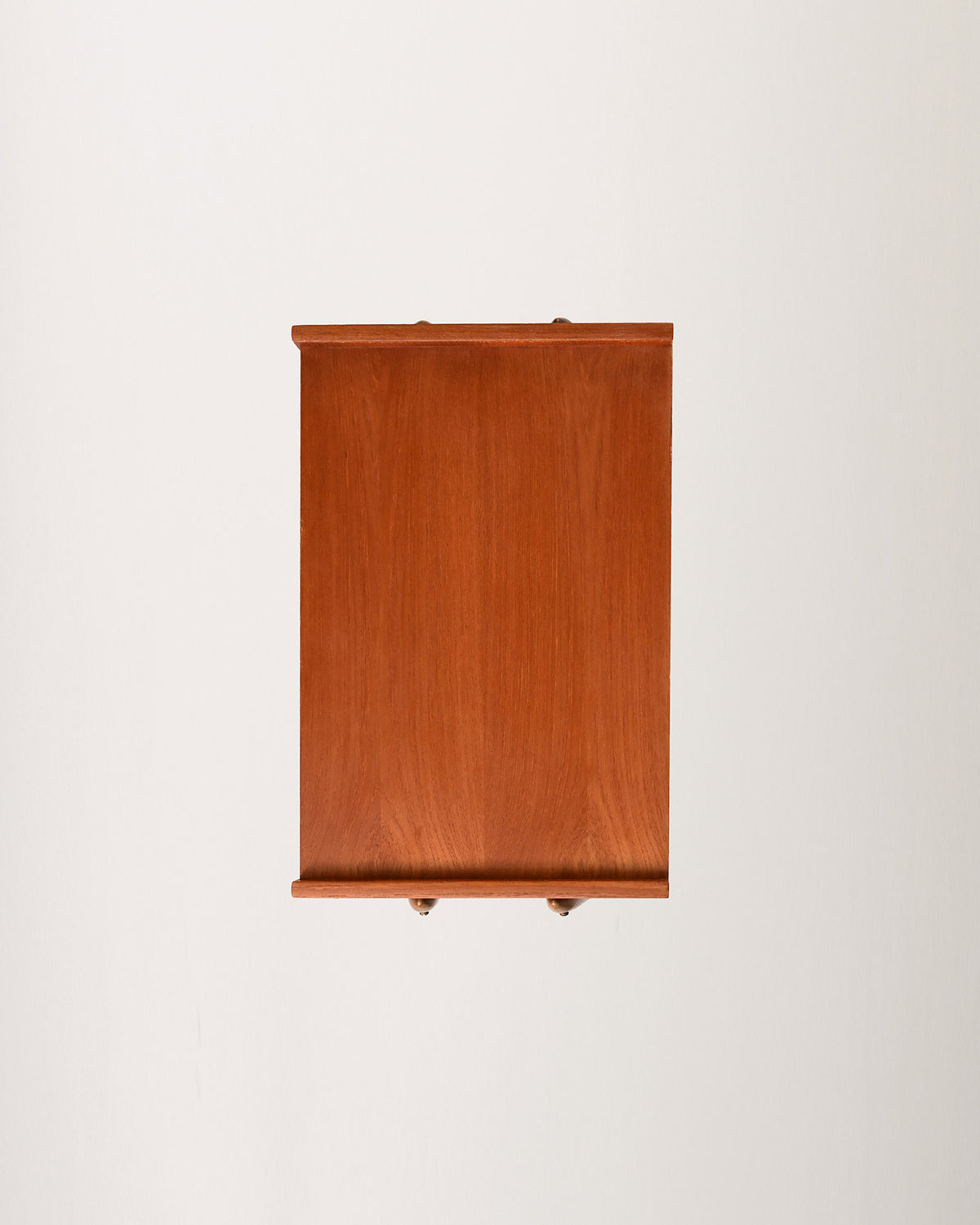 Comodino scandinavo in teak con mensola in paglia di Vienna, anni ’50 10