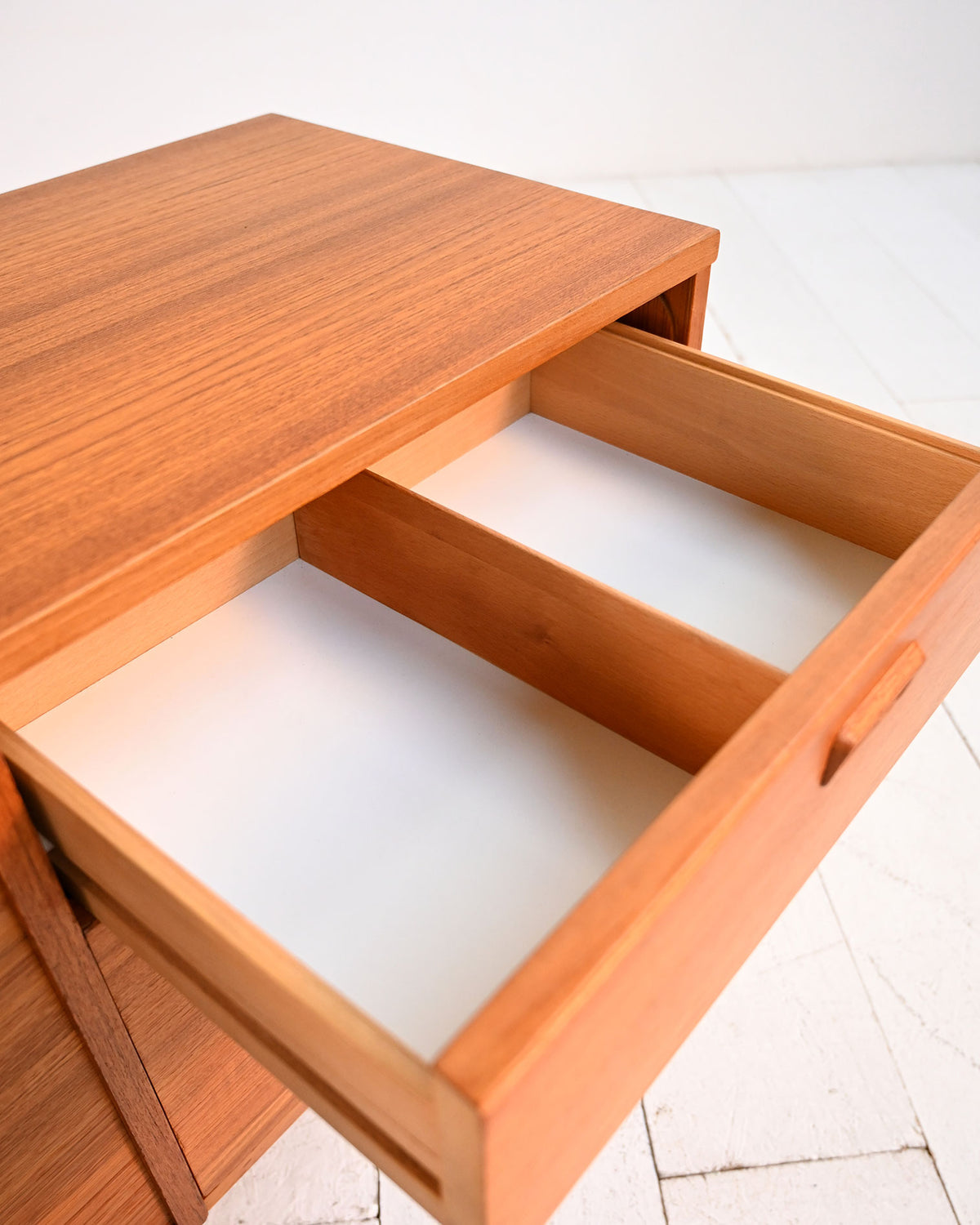 Sideboard scandinavo in teak con ante a serranda, anni ’60 8
