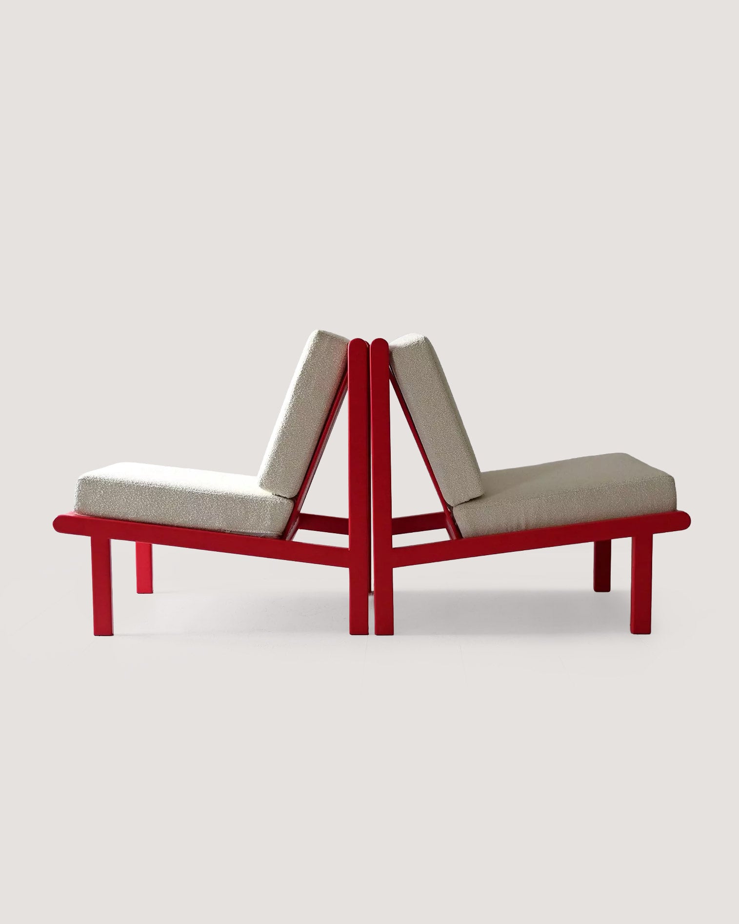 Coppia poltrone scandinave vintage rosso ciliegia