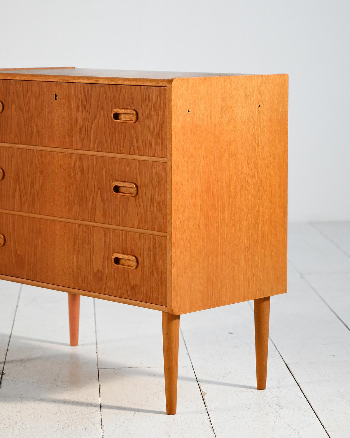 Cassettiera scandinava in rovere, anni ’60 2