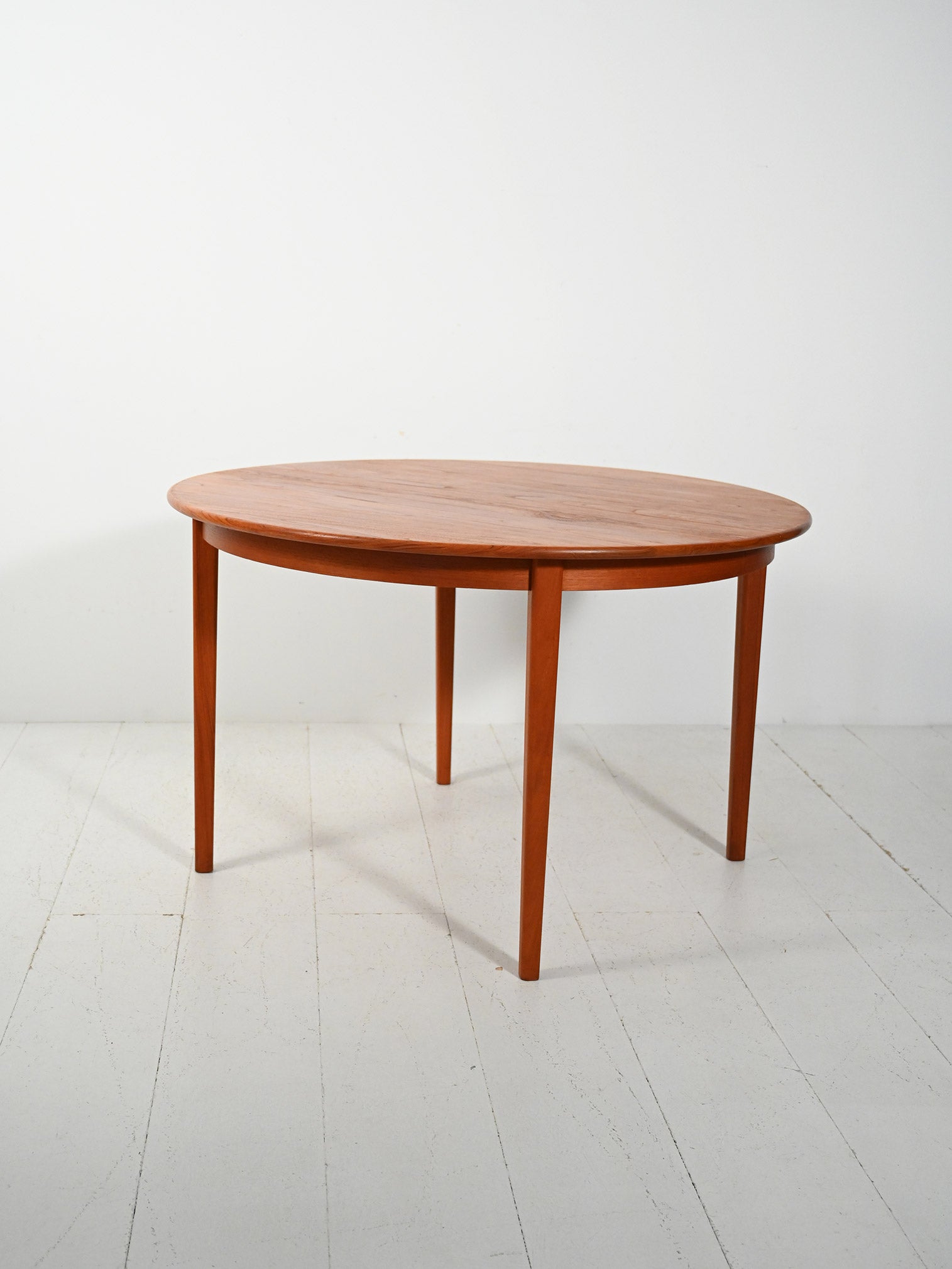 Tavolo rotondo allungabile in teak di Svante Skogh 3