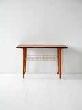 Coffee table scandinavo vintage in teak con mensola in ottone 1