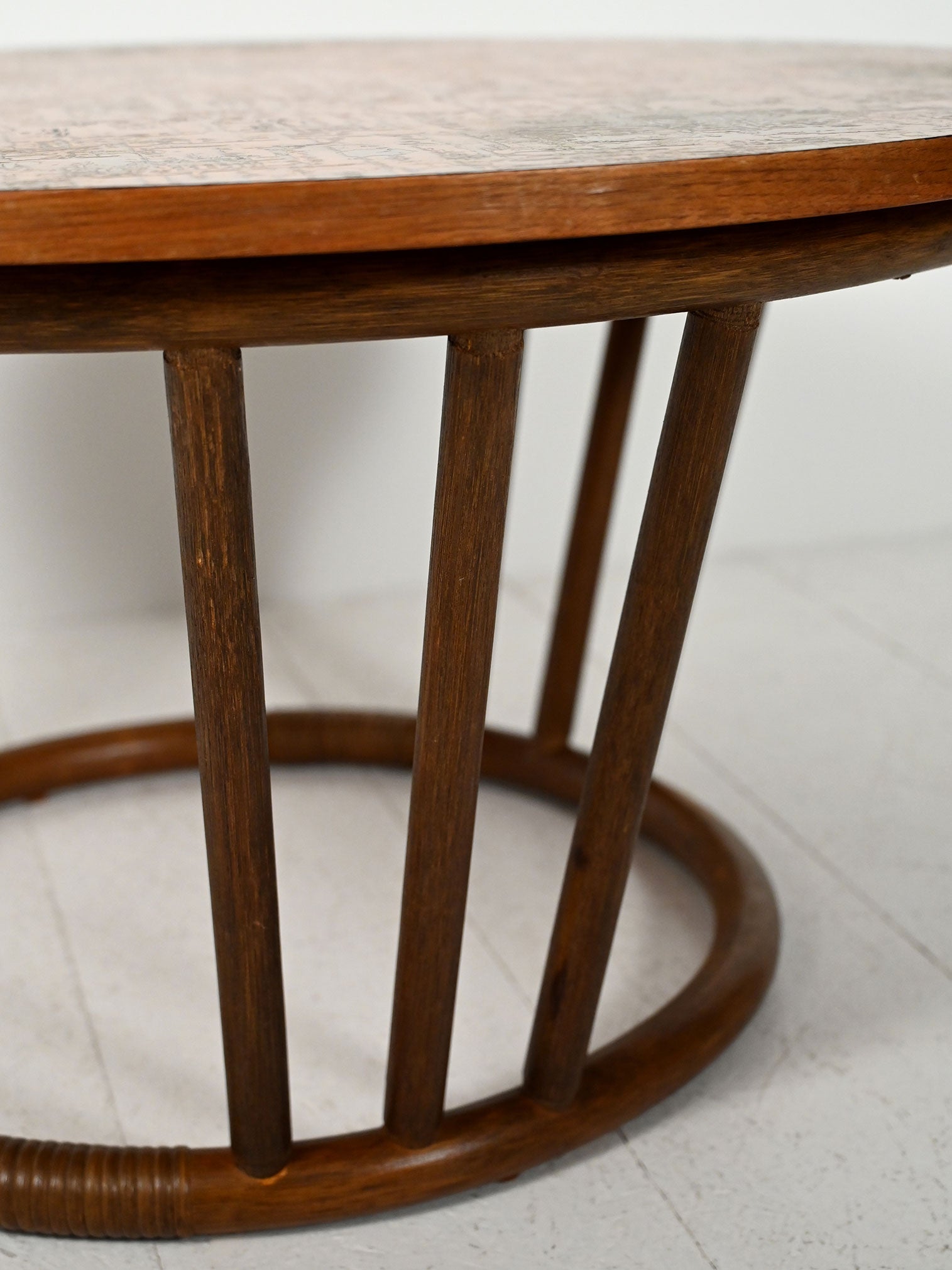 Coffee table rotondo in bambù e rame 7
