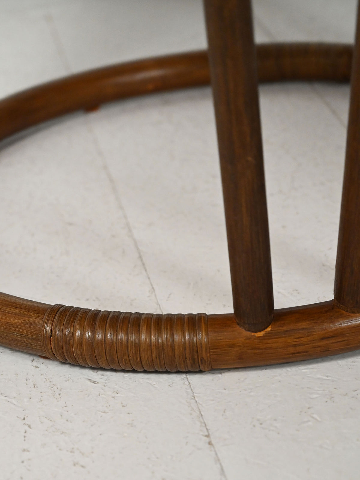 Coffee table rotondo in bambù e rame 8