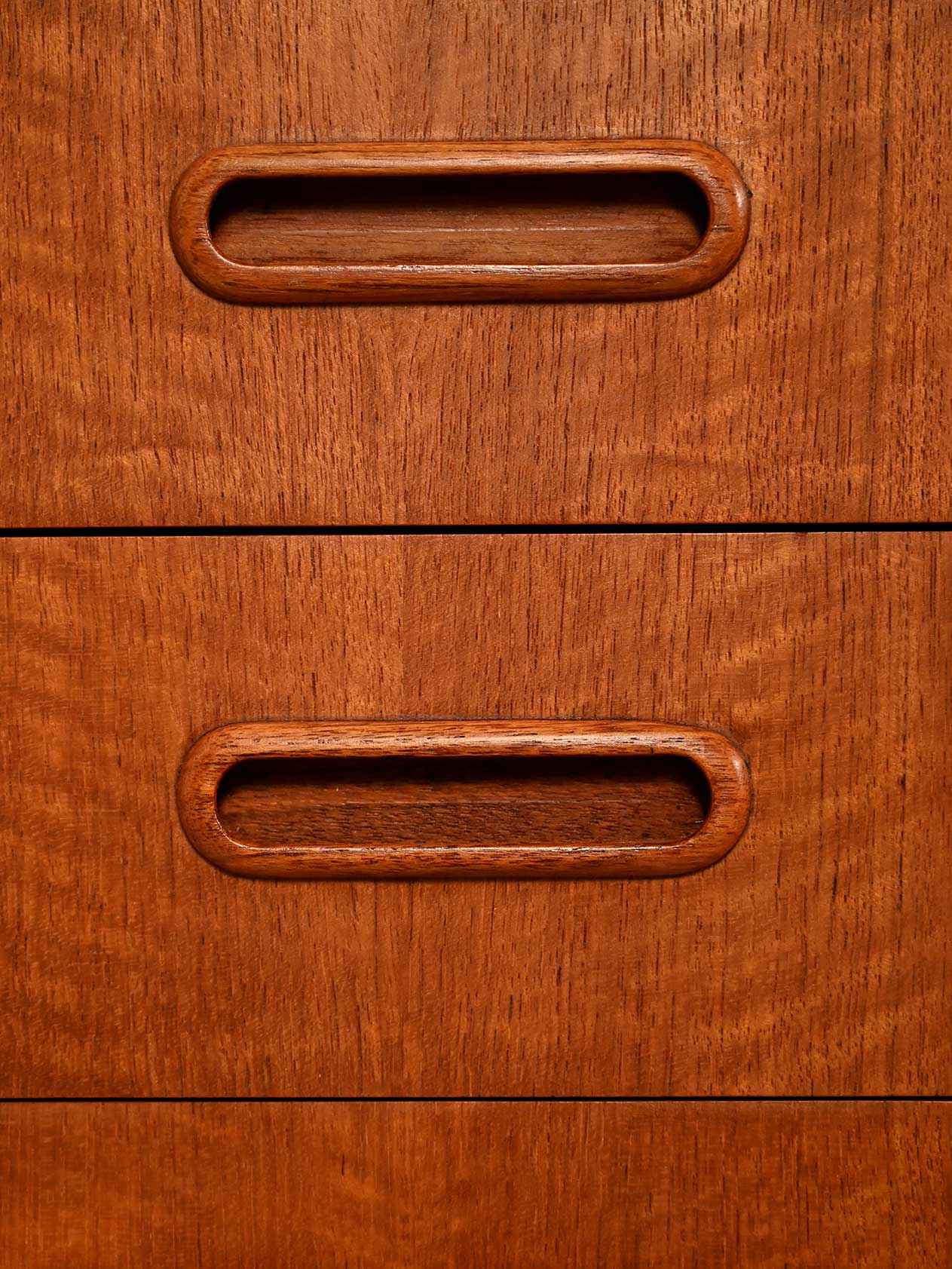 Piccola libreria scandinava in teak, anni ’60