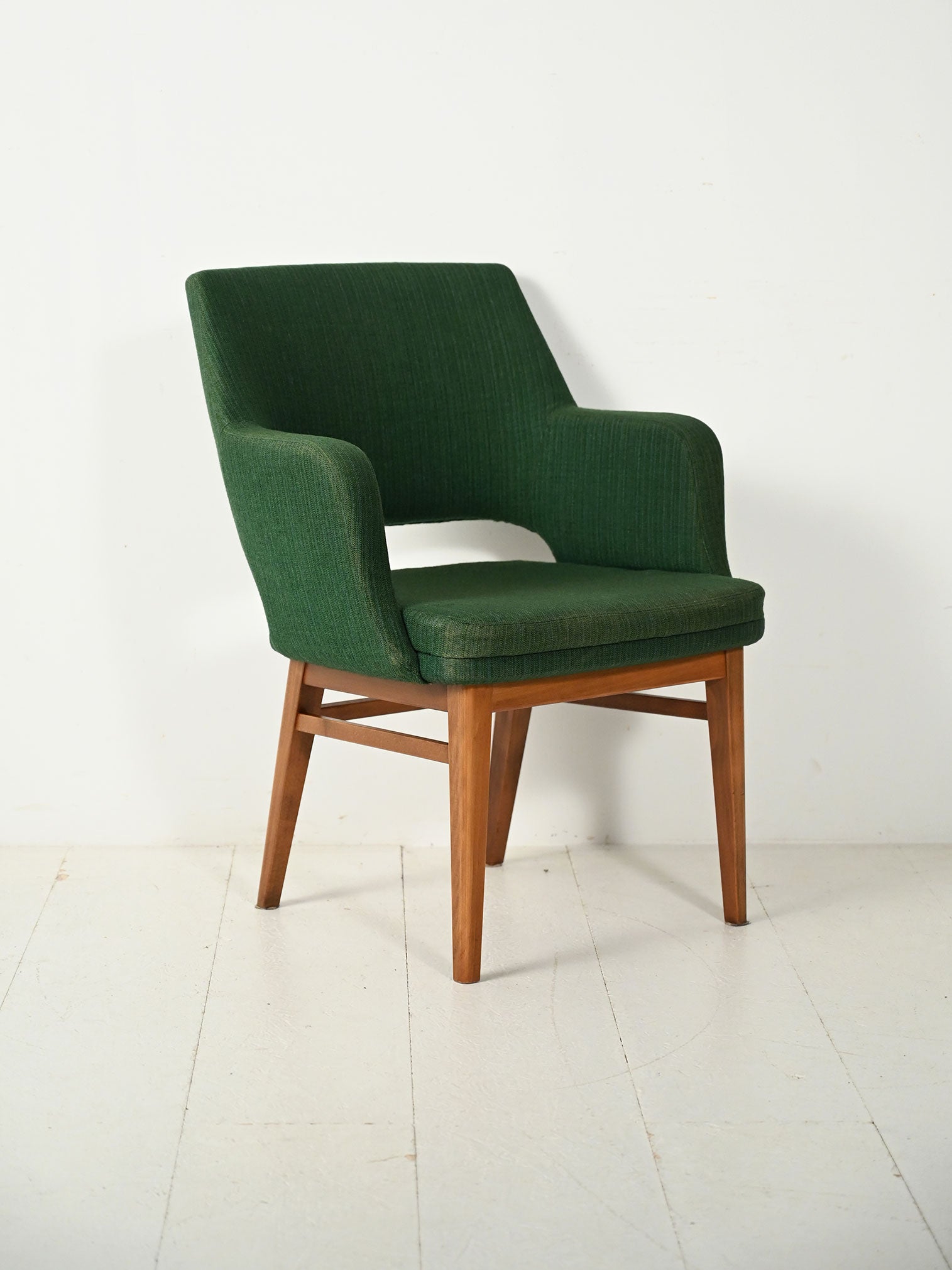 Poltroncina Oslosund di Kinnarps verde foresta anni ’50 1