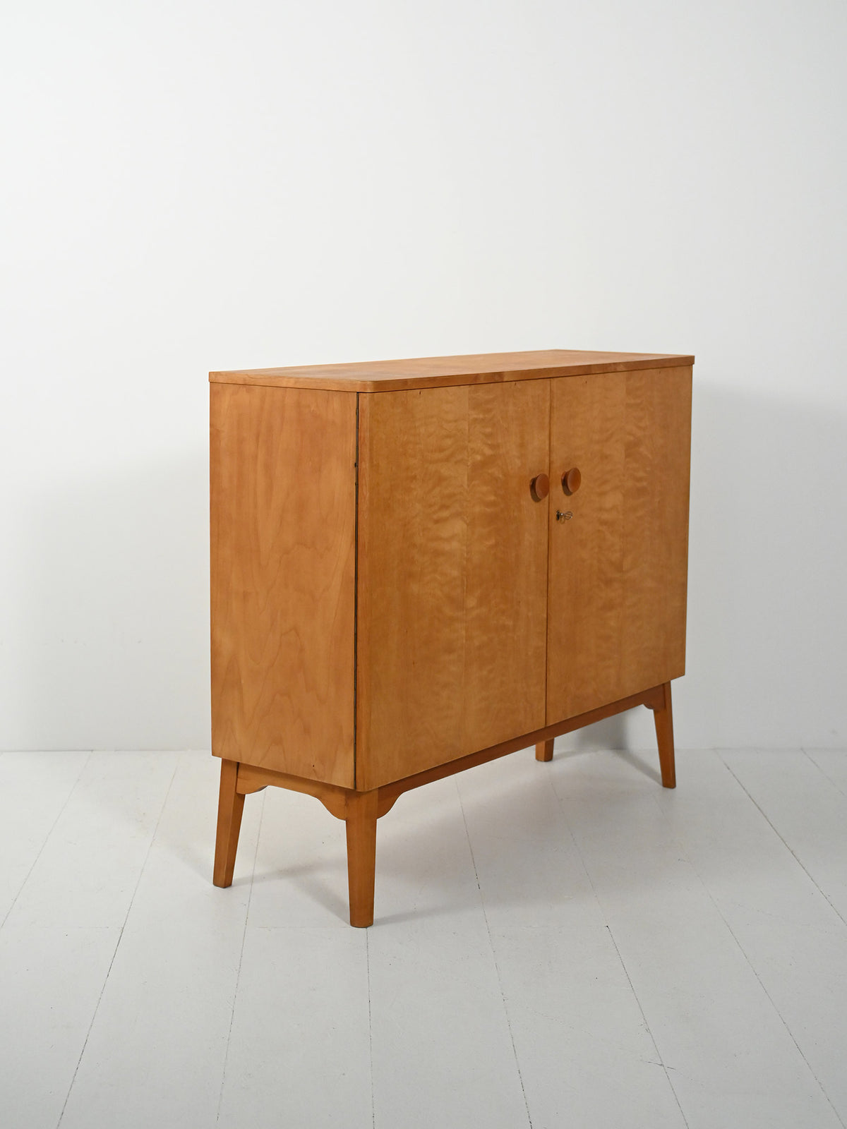 Highboard in betulla “Swedish Grace”, anni ’40 3