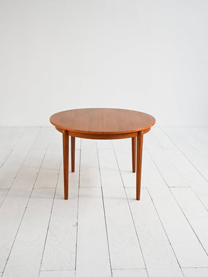 Tavolo rotondo allungabile scandinavo teak anni ’60 1