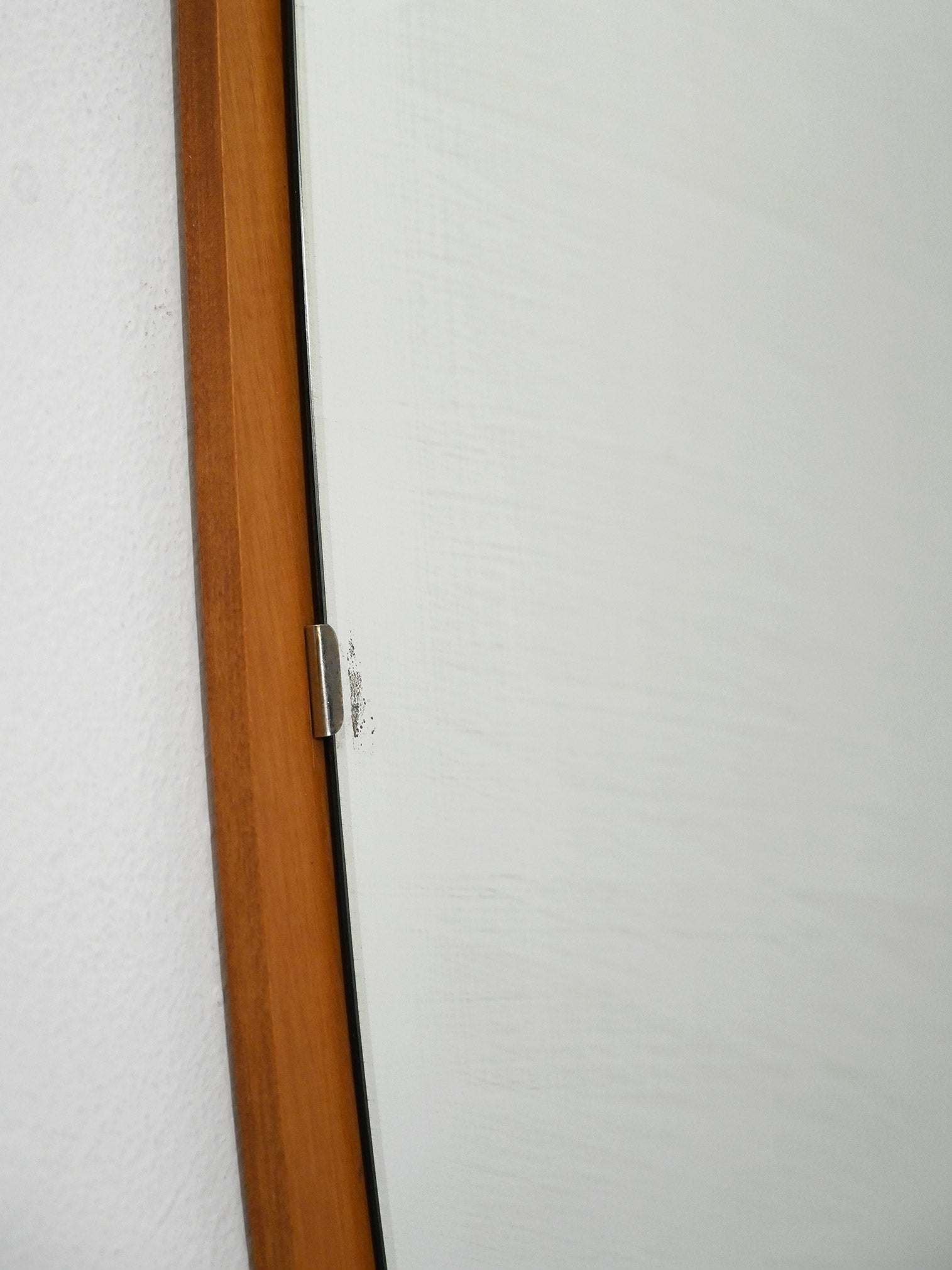 Specchio scandinavo anni ’50-’60 a goccia 1