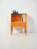 Comodino scandinavo vintage in radica di betulla