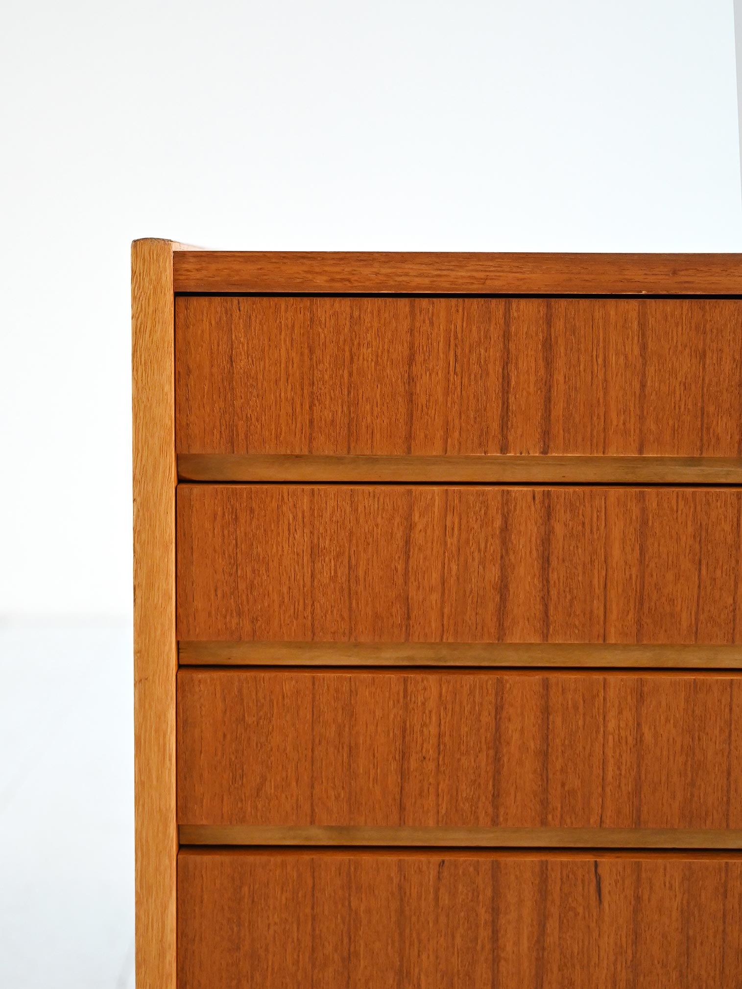 Sideboard scandinavo con scrittoio a scomparsa in teak, anni ’60
