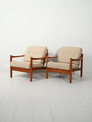 Coppia di poltrone danesi con cuscini beige anni 50 1