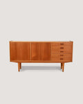 Sideboard scandinavo anni 60 dalle linee eleganti