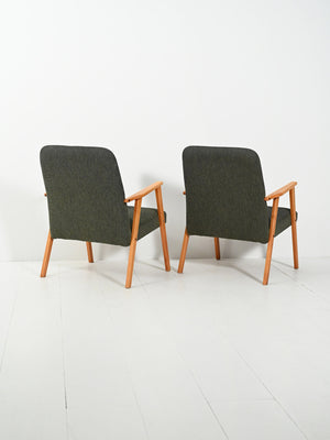 Coppia di Poltrone scandinave in faggio con tappezzeria grigia 4