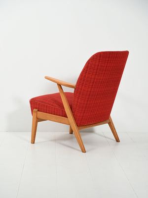 Poltrona scandinava anni 50 con rivestimento in lana rossa 3