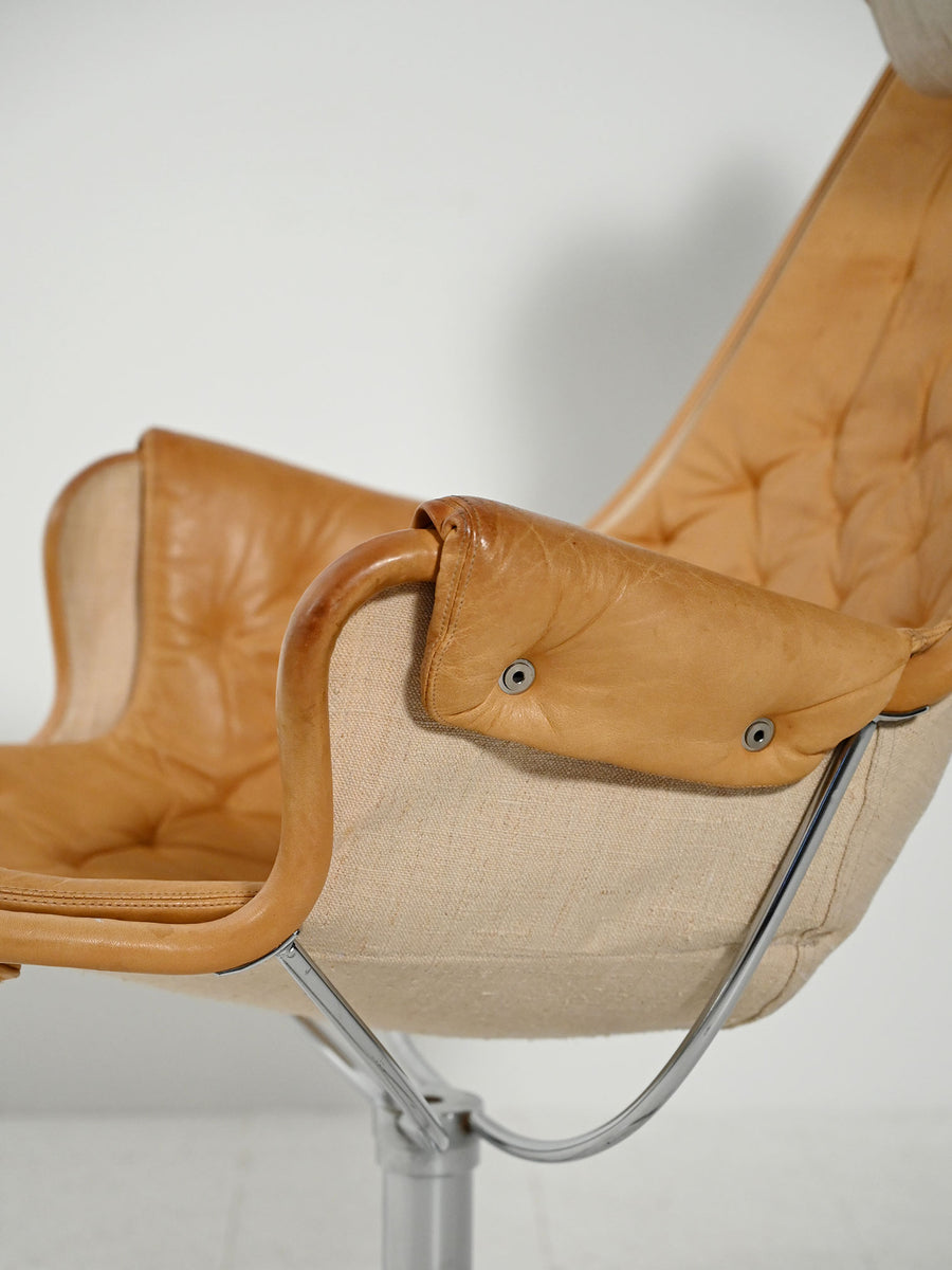 Poltrona girevole “Jetson” di Bruno Mathsson