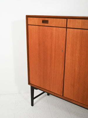 Highboard scandinavo anni 60–70 di “Skaraborgs” 6