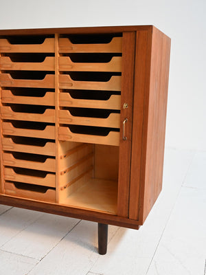 Highboard scandinavo in teak anni ’50 6