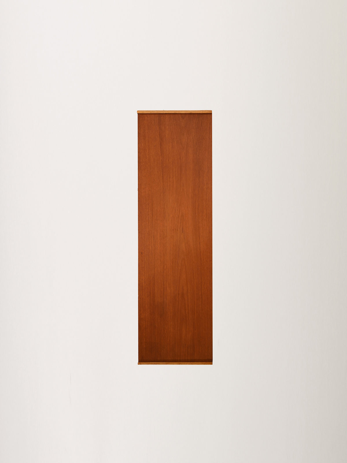 Sideboard scandinavo anni ’50 con maniglie intarsiate 7