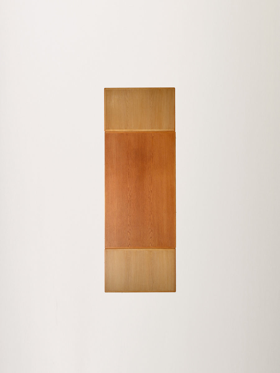 Tavolo allungabile modello “AT 312” di Hans J. Wegner