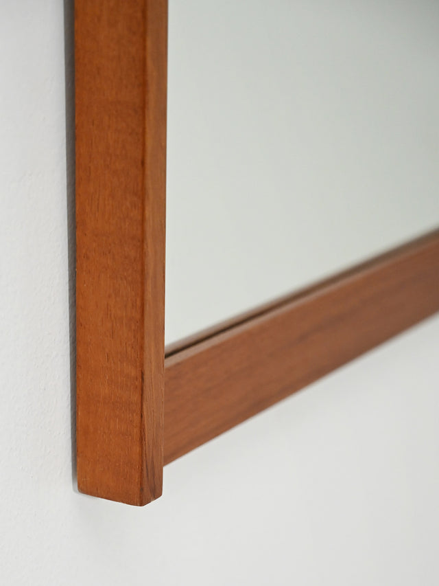 Specchio scandinavo in teak anni Sessanta