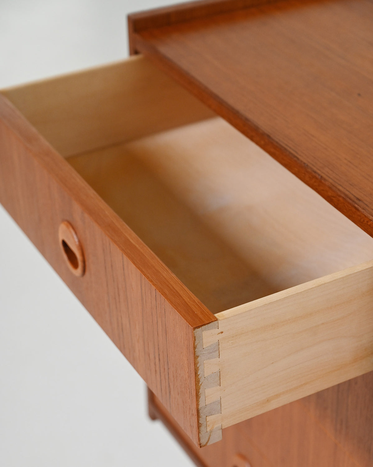 Sideboard scandinavo in teak con piano estraibile, anni '60