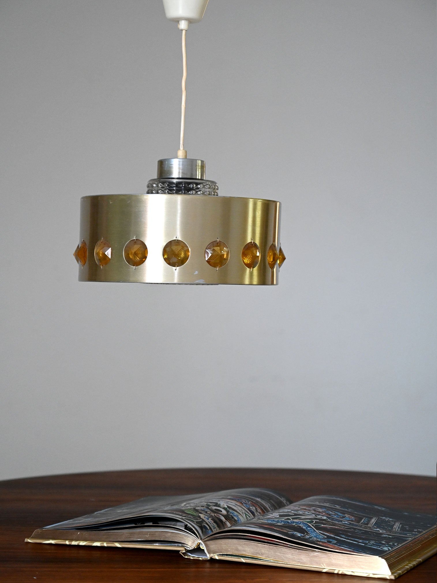 Lampada a sospensione con metallo e vetro 4