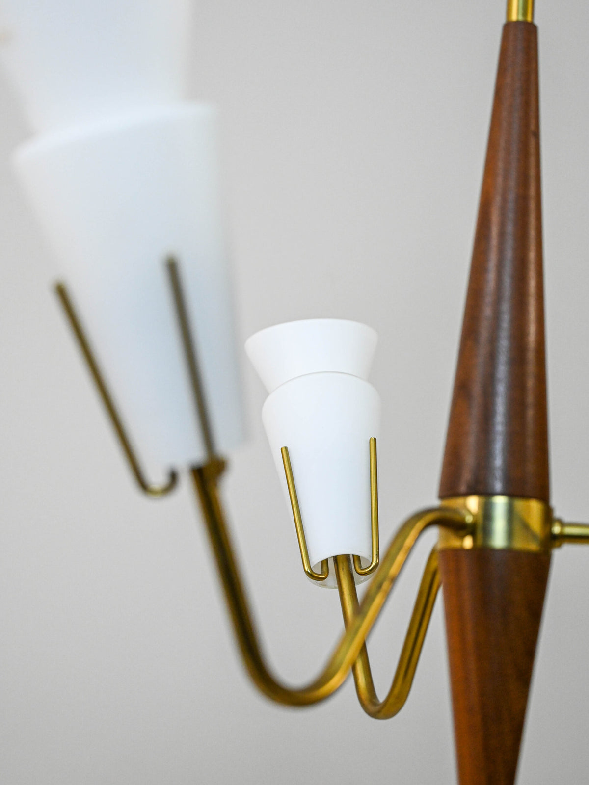 Lampada a sospensione vintage con opaline 8